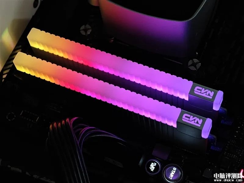 最新内存评测：七彩虹CVN银翼DDR5-6000内存评测，权威硬件评测网站,www.dnpcw.com