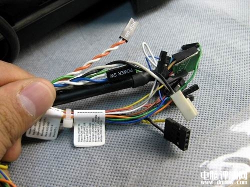 电脑装机教程:组装电脑主板跳线接法最全图文解说 主板接线详细教程,权威硬件评测网站,www.dnpcw.com