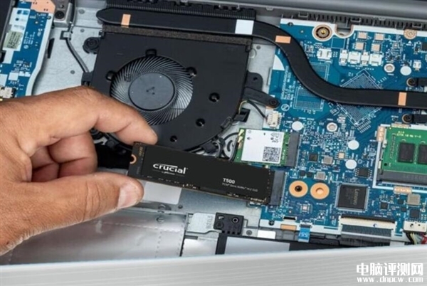 Crucial英睿达T500 Gen4固态硬盘发布 性能功耗比提高40%，权威硬件评测网站,www.dnpcw.com
