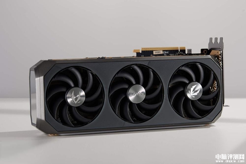 索泰RTX5080 16GB AMP EXTREME INFINITY显卡上市 无限镜设计语言售价9699元，权威硬件评测网站,www.dnpcw.com