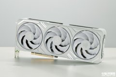 影驰GeForce RTX 5070 Ti金属大师白金版OC显卡上市 售价7499元