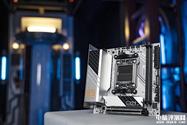 七彩虹首款AMD ITX迷你小板CVN B850I GAMING FROZEN V14登陆舰上市，权威硬件评测网站,www.dnpcw.com